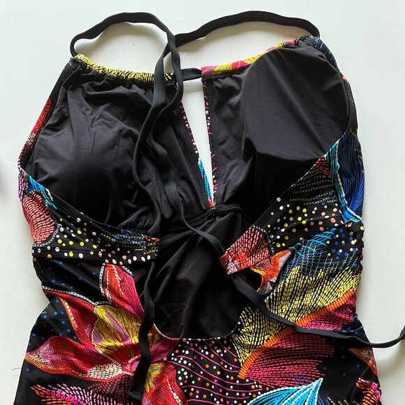 La Blanca Women's Sunlit Soirée High-Neck Keyhole One-Piece Swimsuit Size 18W - Picture 5 of 7